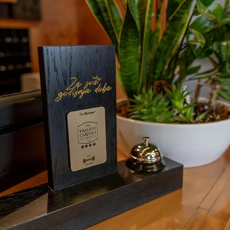 U Kraljevim Cardacima *